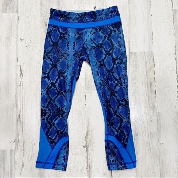 Lululemon Inspire Crop II Snake Print Blue - Picture 4 of 6